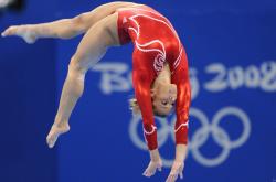 字母哥在切尔西比赛中夺冠，重要助攻引发热议！引发球迷热议