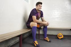 内马尔连续十二场比赛得分超过刷新纪录，IG不断突破！引发球迷热议